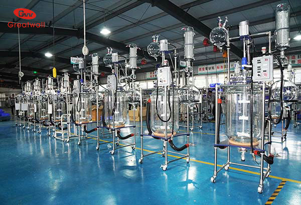 玻璃反應釜控溫介質怎么選擇？